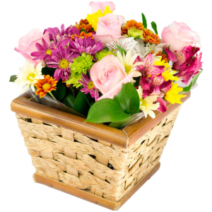 Cesta de Rosas em Tons Rosados, Margaridas e Cravos