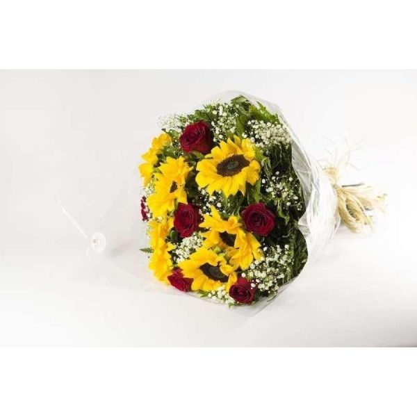 Buquê Tradicional Girassol com Rosas Vermelhas